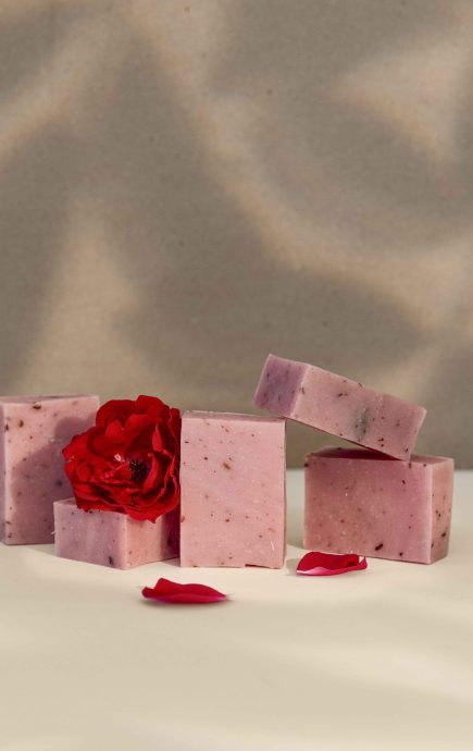 Pimo Peeling-Duschseife Rosenblätter